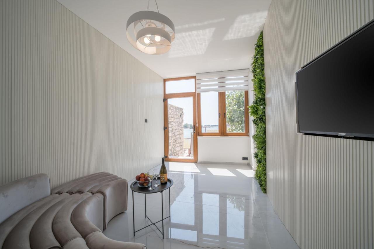 Luxury Villa Christian 우마그 외부 사진