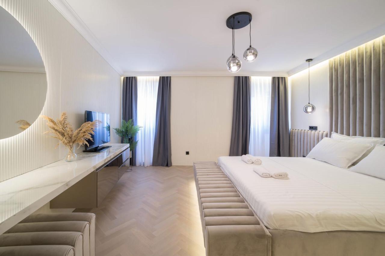 Luxury Villa Christian 우마그 외부 사진