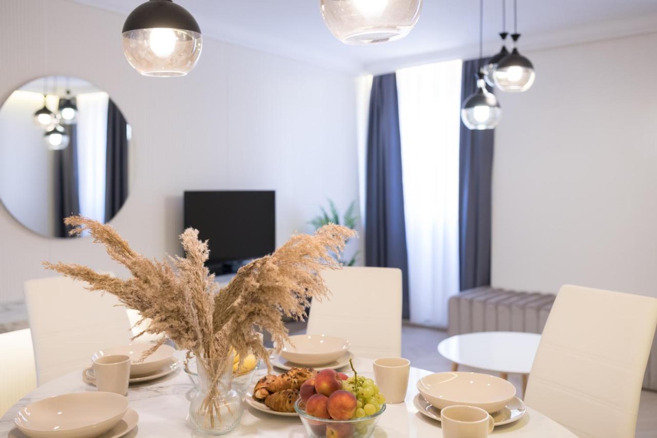 Luxury Villa Christian 우마그 외부 사진