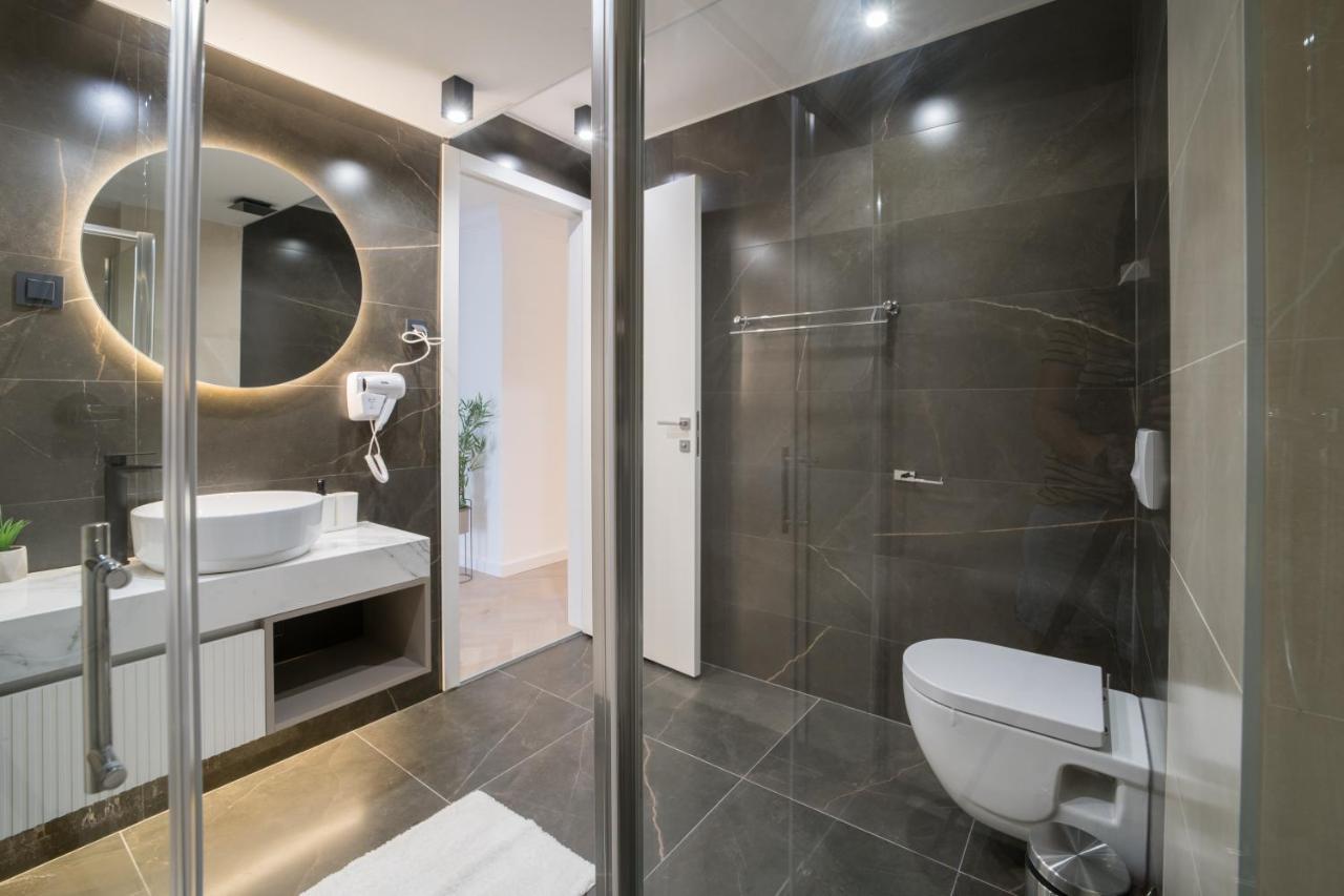 Luxury Villa Christian 우마그 외부 사진